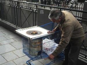 A clever home-made chestnut roaster.  Yummy but hot!  We burned our fingers.