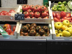 Black tomatoes...oui?