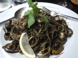 Bernie's squid linguini a la "ink"