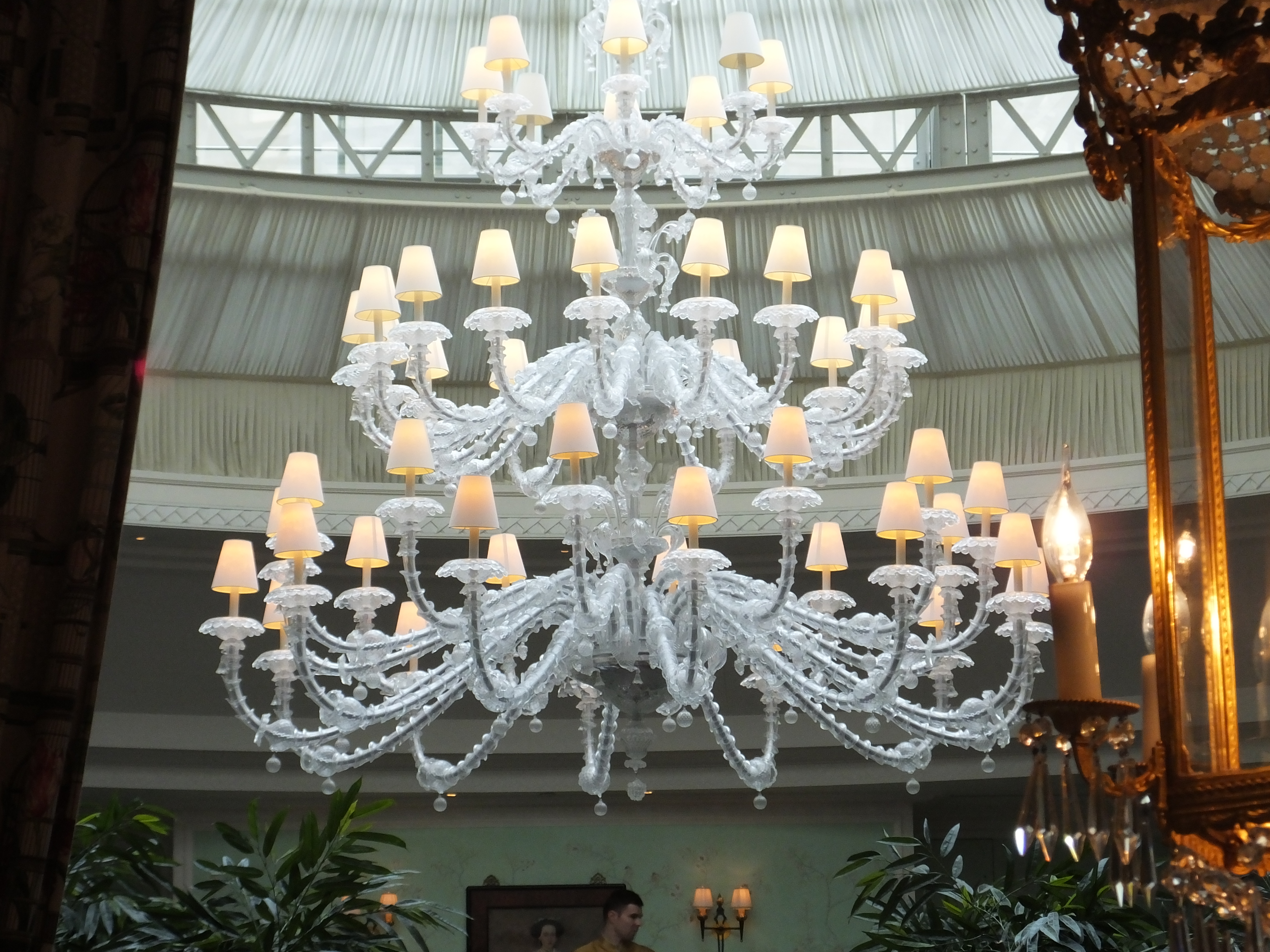 A Murano glass chandelier in the restaurant