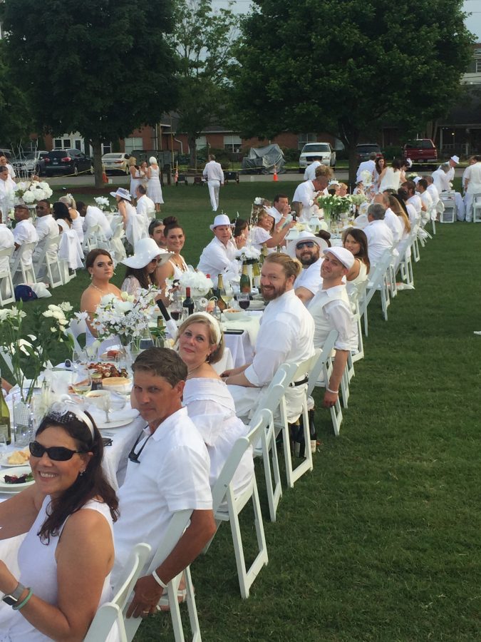 Le Dîner en Blanc, Decatur, Alabama 2018 1 Linda Spalla